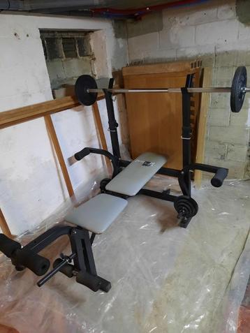 Fitnesstoestel bench press met gewichten, Ophalen