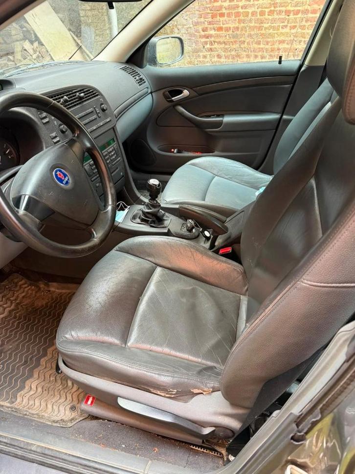 Te koop Saab 9.3, Autos, Saab, Particulier, Saab 9-3, Essence, Euro 4, Berline, 4 portes, Boîte manuelle, Argent ou Gris, Gris