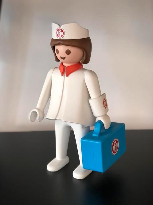 Playmobil „De verpleegster” Leblon Delienne, Verzamelen, Beelden en Beeldjes, Ophalen of Verzenden