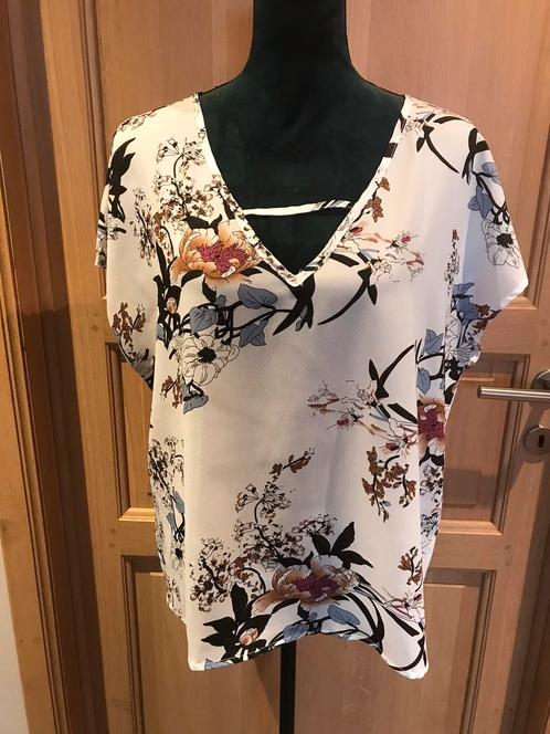 Blouse maat XL, Kleding | Dames, Blouses en Tunieken, Nieuw, Maat 46/48 (XL) of groter, Wit, Ophalen of Verzenden