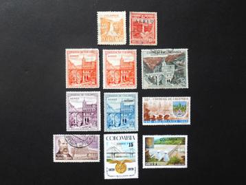 Colombia : 11 postzegels (1945 - 1981) beschikbaar voor biedingen