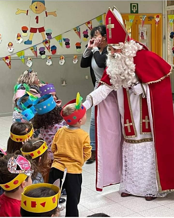 Sinterklaas sint en de pieten op bezoek thuis regio genk, Diversen, Sinterklaas, Ophalen