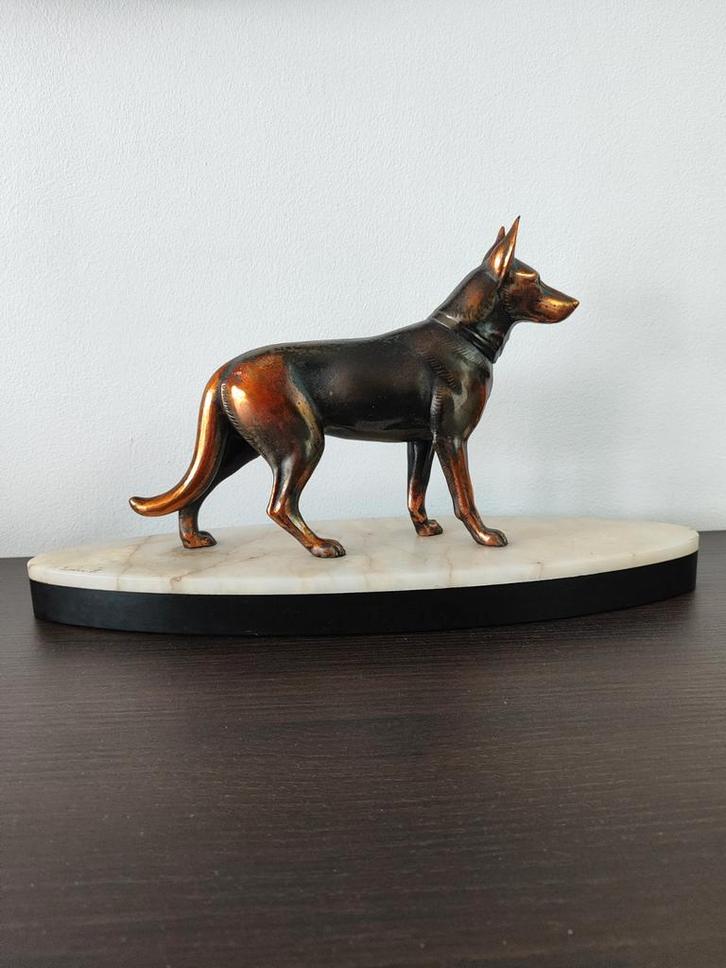 Art deco bronzen beeld Duitse herder, Verzamelen, Beelden en Beeldjes, Ophalen
