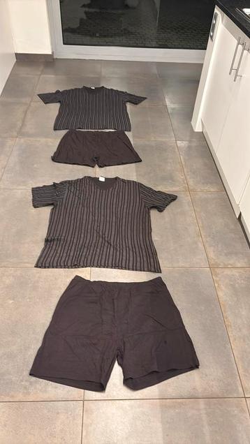 Twee dezelfde pyjama’s xl 56 beschikbaar voor biedingen