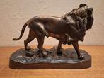 Bronzen Leeuw op voet., Antiek en Kunst, Ophalen