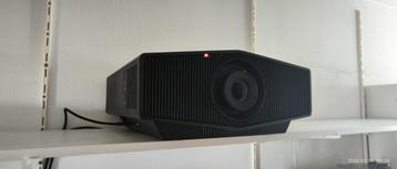 SONY VPL-XW5000ES projector for sale