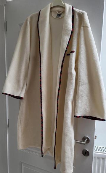 Peignoir Dame beschikbaar voor biedingen