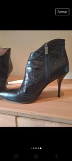 Superbe escarpins Roberto Cavalli, Vêtements | Femmes, Chaussures, Comme neuf, Just Cavalli, Noir, Escarpins