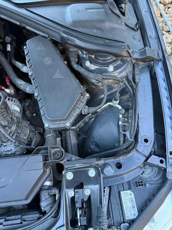 BMW 318D F31, Autos, BMW, Particulier, Série 3, ABS, Caméra de recul, Airbags, Air conditionné, Bluetooth, Ordinateur de bord