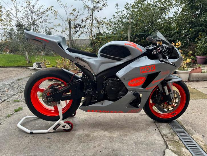 Honda cbr 600 rr pc 40.   2008, Motoren, Motoren | Honda, Particulier, Sport, meer dan 35 kW, 4 cilinders, Motorrijbewijs A, Quickshifter