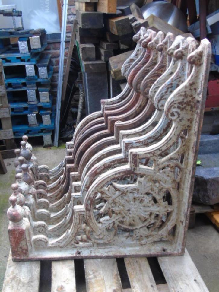 daksteun, 19e eeuws vierkant in dik gietijzer!, Antiek en Kunst, Curiosa en Brocante, Ophalen