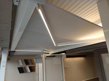 zonnetent, Tuin en Terras, Zonneschermen, Ophalen, Elektrisch, Zo goed als nieuw, 150 tot 300 cm