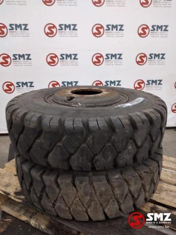 Occ pneu industriel Dunlop 8.25-15, Utilisé, Autres marques, Autres pièces automobiles
