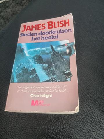 James Blish Steden doorkruisen het heelal beschikbaar voor biedingen