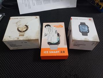 Lot de montres connecté a lire la description  beschikbaar voor biedingen