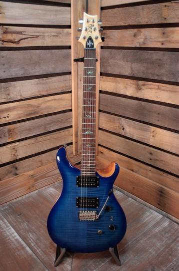 PRS 35th Anniversary SE Custom 24 en bleu délavé Burst, Musique & Instruments, Enlèvement, Neuf, Solid body, Paul Reed Smith