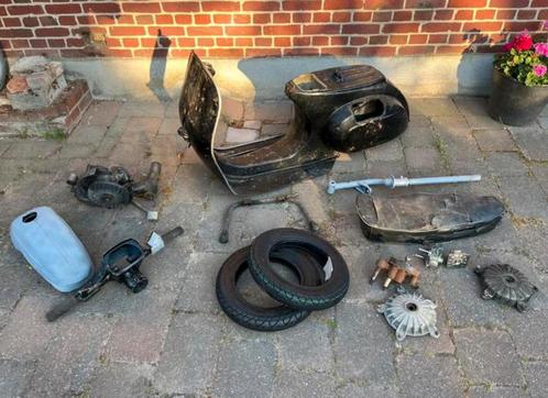 Vespa V50 | Vespa 50 Special | Vespa oldtimer | Vespa 50, Fietsen en Brommers, Brommers | Vespa, Zo goed als nieuw, Ophalen