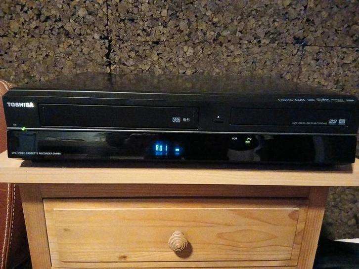 Lecteur Enregistreur Toshiba DVR-80KF, TV, Hi-fi & Vidéo, Lecteurs DVD, Comme neuf, Lecteur DVD, Autres marques, Enlèvement ou Envoi