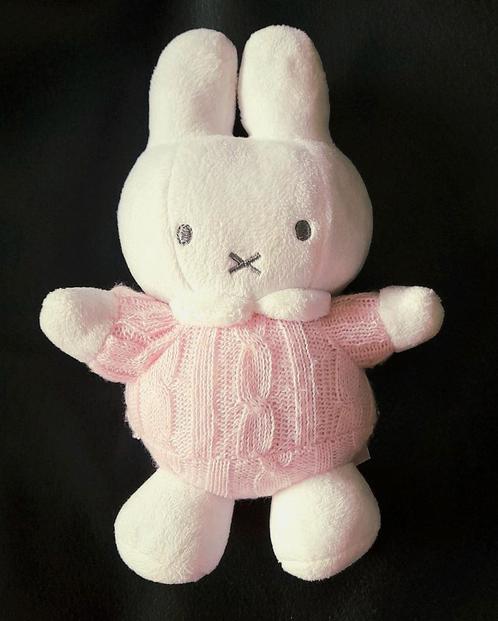 Peluche Miffy 🎀, Kinderen en Baby's, Speelgoed | Knuffels en Pluche, Zo goed als nieuw, Konijn, Ophalen