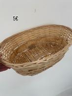 Rieten mand, Huis en Inrichting, Woonaccessoires | Schalen en Manden, Ophalen, Zo goed als nieuw, Mand
