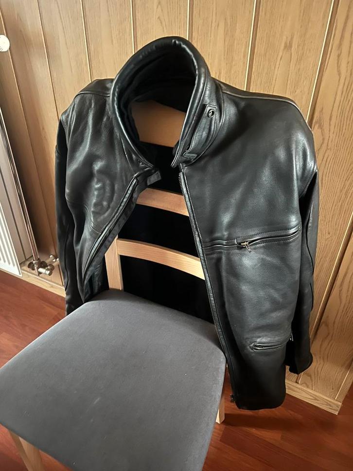 Veste de moto Soubirac en cuir XXL en parfait état !, Motos, Vêtements | Vêtements de moto, Manteau | cuir, Hommes, Neuf, sans ticket