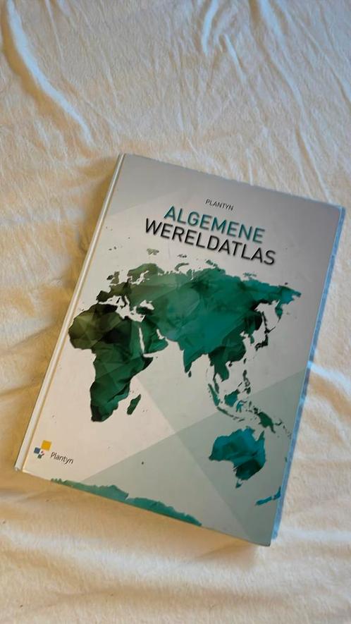 Plantyn Algemene Wereldatlas editie 2017, Boeken, Atlassen en Landkaarten, Zo goed als nieuw, Ophalen of Verzenden