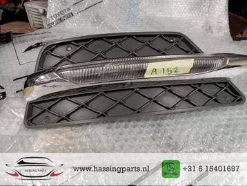 MERCEDES C KLASSE W204 bumper kap grille rechts A2048851453