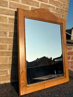 Grote houten spiegel, Ophalen