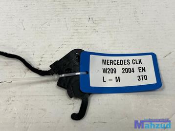 MERCEDES CLK W209 Dak schakelaar 2098202110   beschikbaar voor biedingen