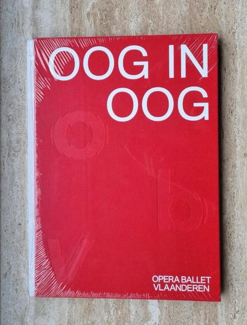Oog in oog van Koen Broos voor Opera Ballet Vlaanderen, Boeken, Kunst en Cultuur | Dans en Theater, Nieuw, Ballet of Musical, Verzenden