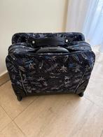 Cartable a roulette Kipling, Enlèvement, Utilisé