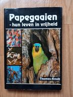 PAPEGAAIEN> HUN LEVEN IN VRIJHEID, Comme neuf, Enlèvement ou Envoi