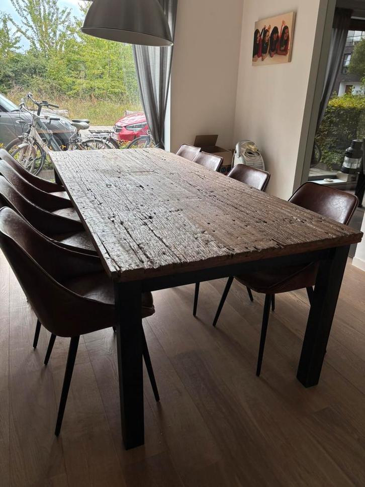 Eettafel in exotisch hout, Huis en Inrichting, Tafels | Eettafels, Zo goed als nieuw, 50 tot 100 cm, 200 cm of meer, Vijf personen of meer