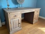 Massief houten bureau inclusief bijpassende bureaustoel, Ophalen, Zo goed als nieuw, Bureau