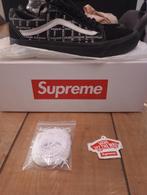 Vans X Supreme Old Skool Pro Black/Black Maat Mt 42 Met Doos, Ophalen of Verzenden, Zo goed als nieuw