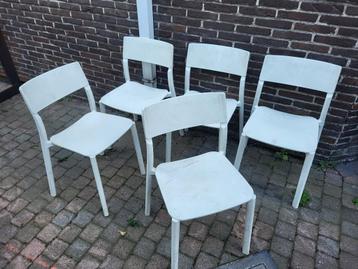 STOELEN VOOR BINNEN EN BUITEN 5 STUKS beschikbaar voor biedingen