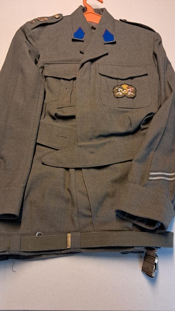 BELGIQUE - ABL - CAPORAL 12 COMPAGNIE TRANSPORT - 1968, Verzamelen, Militaria | Algemeen, Landmacht, Kleding of Schoenen, Ophalen of Verzenden