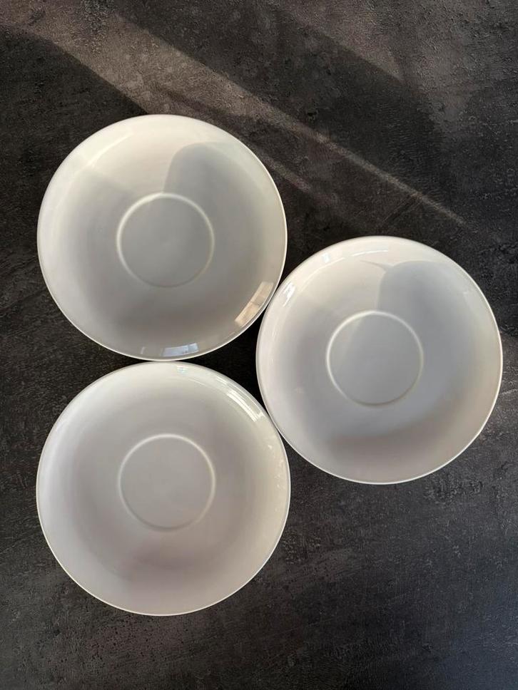 Set van 3 onderbordjes - Nieuwstaat, Maison & Meubles, Cuisine | Vaisselle, Comme neuf, Tasse(s) et/ou soucoupe(s), Céramique