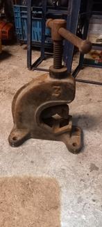 Etau serre tube, Enlèvement