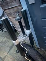 Fourche avant avec pneu et jante KTM Duke 125 cc, Motos, Enlèvement, Utilisé