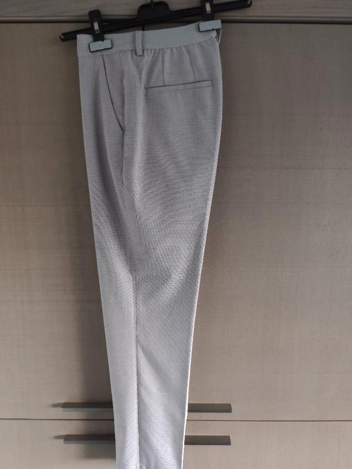 Pantalons pour femmes, taille 38, Vêtements | Femmes, Culottes & Pantalons, Comme neuf, Taille 38/40 (M), Gris, Longs, Enlèvement ou Envoi