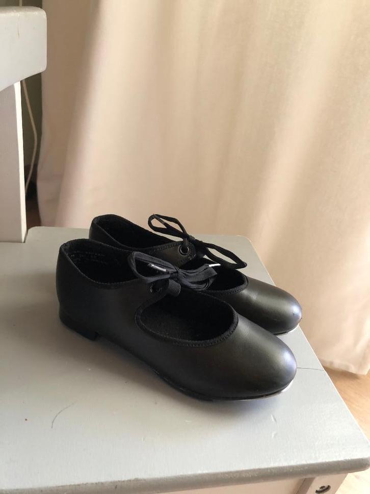 Capezio tapschoenen voor kinderen - maat 4M, Sport en Fitness, Dansen, Zo goed als nieuw, Schoenen, Ophalen of Verzenden