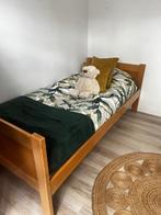 Eiken bed 90/200, Huis en Inrichting, Slaapkamer | Bedden, 90 cm, Eenpersoons, Bruin, Mooi klassiek bed