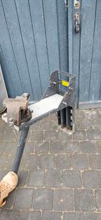 Etau sur pied pour véhicule, Enlèvement