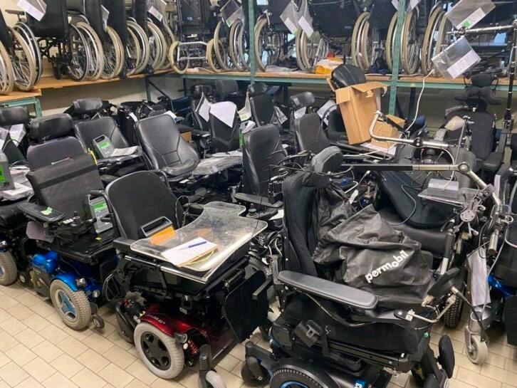 Verschillende modelle scootmobiels en rolstoelen 0488826971, Diversen, Rolstoelen, Zo goed als nieuw, Ophalen of Verzenden