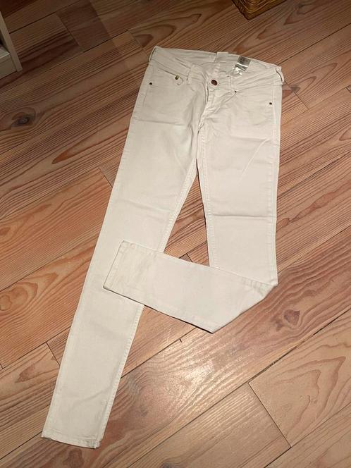 H&M witte dames jeans Super Skinny Low Waist maat 27/32, Kleding | Dames, Spijkerbroeken en Jeans, Zo goed als nieuw, W27 (confectie 34) of kleiner