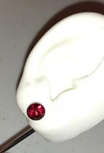 oorknopjes rood diamantje Lovisa, Handtassen en Accessoires, Oorbellen, Nieuw, Met strass, Knopjes of Stekers, Glas