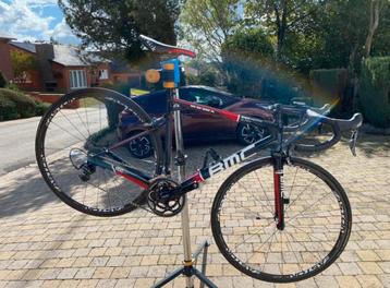 Vélo de route BMC Carbone, Vélos & Vélomoteurs, Vélos | Hommes | Vélos de sport & Vélo de randonnée, Enlèvement, Comme neuf