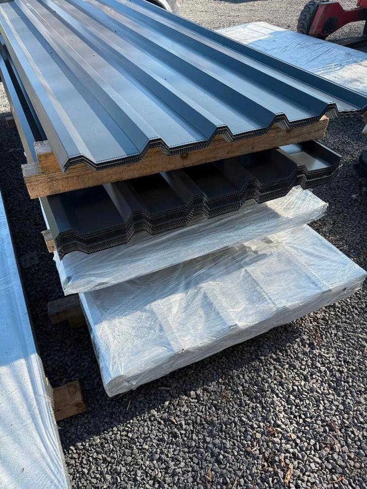 Tôles, Bricolage & Construction, Tuiles & Revêtements de toit, Neuf, Tôle ondulée, Métal, Gris, Enlèvement