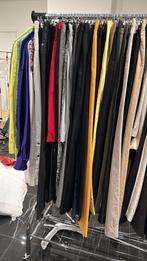 Lot de vêtements balenciaga 71 pièce, Kleding | Dames, Spijkerbroeken en Jeans, Ophalen of Verzenden